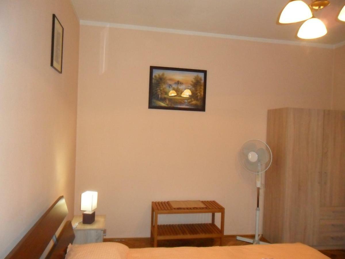 Studio Apartment Ivona & Tin Слунь Екстер'єр фото